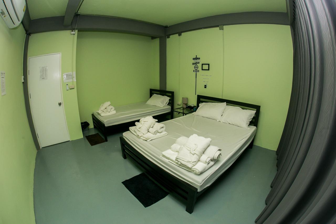 Samsen 8 Hostel Bangkok Ngoại thất bức ảnh