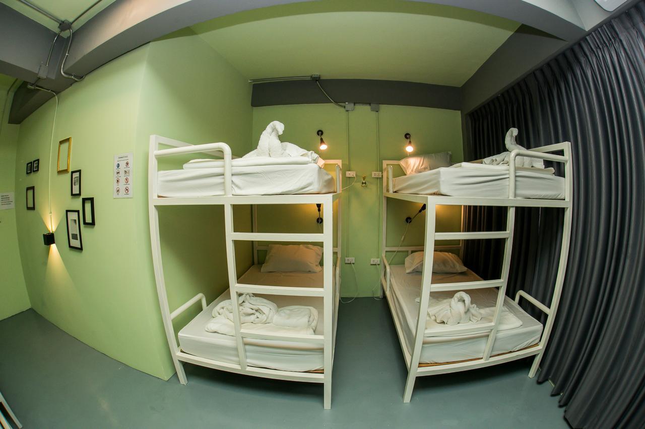 Samsen 8 Hostel Bangkok Ngoại thất bức ảnh