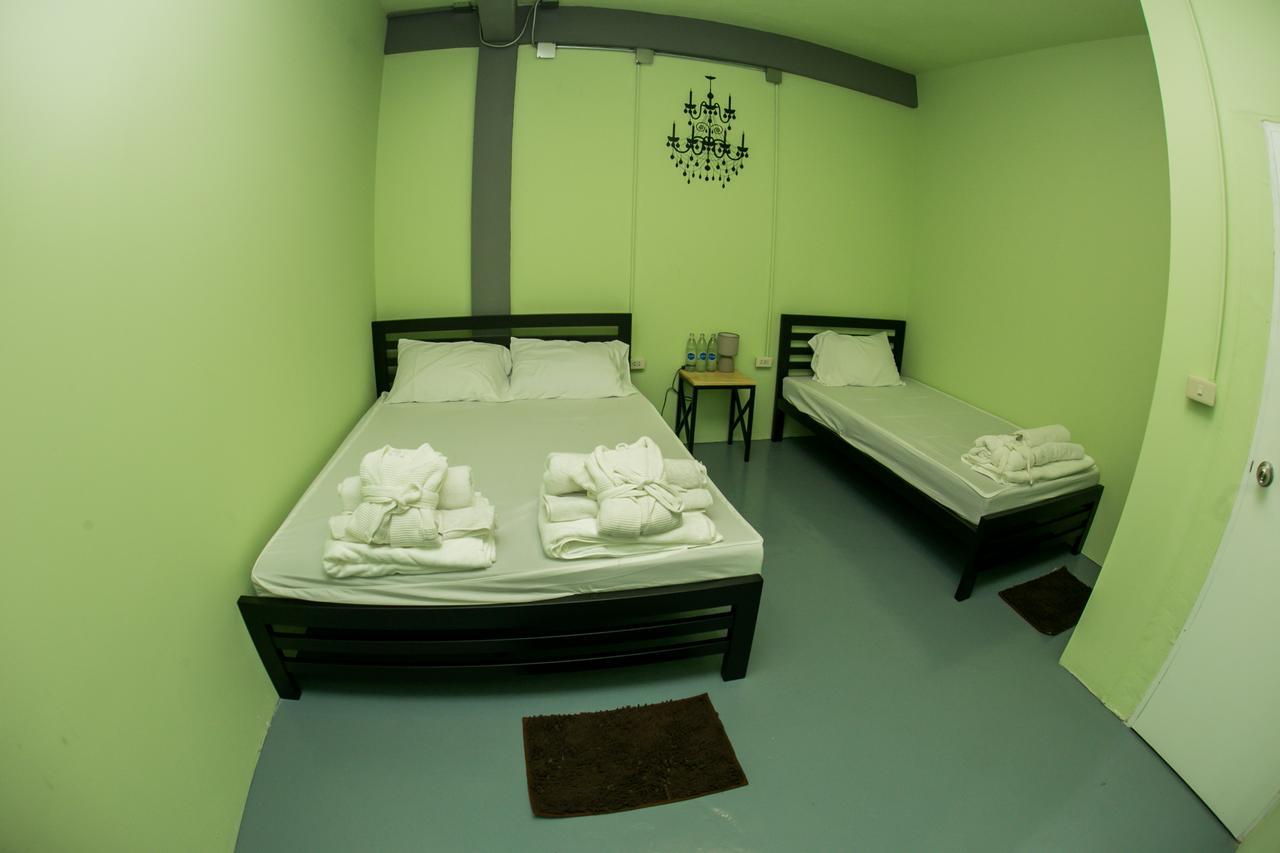 Samsen 8 Hostel Bangkok Ngoại thất bức ảnh