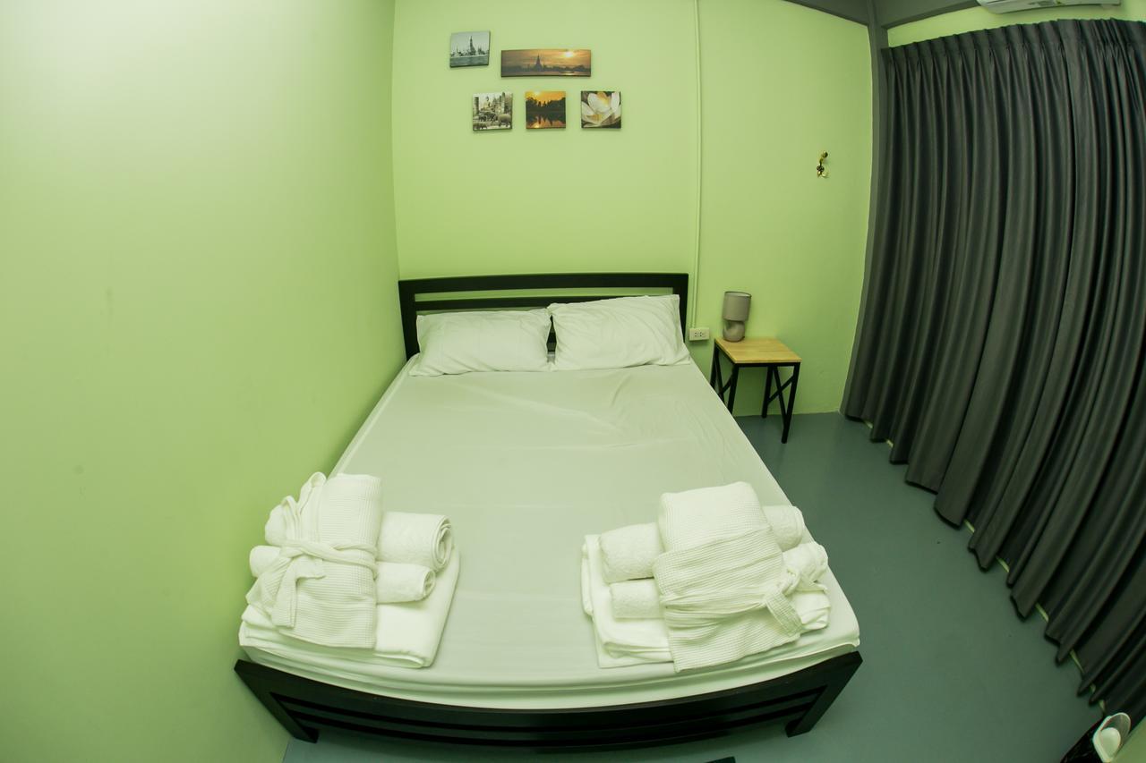 Samsen 8 Hostel Bangkok Ngoại thất bức ảnh