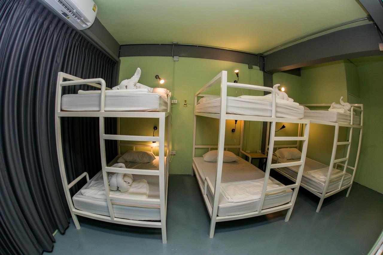 Samsen 8 Hostel Bangkok Ngoại thất bức ảnh