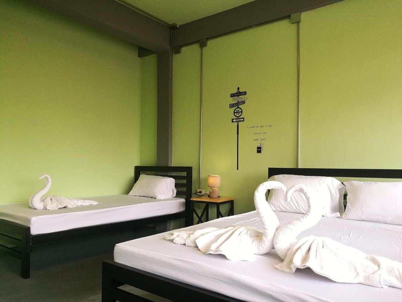Samsen 8 Hostel Bangkok Ngoại thất bức ảnh